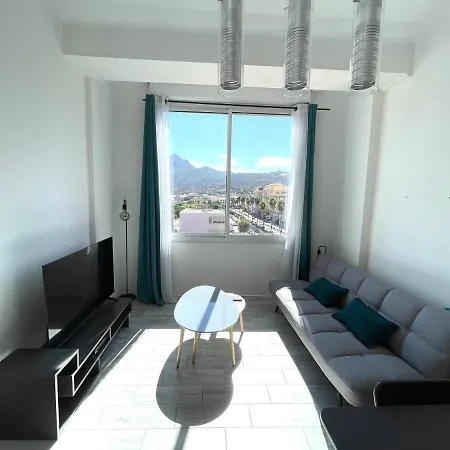 T2 Climatise, Wifi, Centre-ville, A Proximite Plage, Commerces, Taxi & Gare, Vue & Montagne